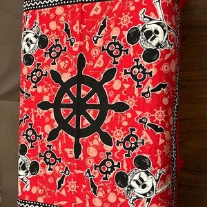 Like new.  Awesome set of 5. 100% cotton , 21”-21” square. Disney. Mickey the